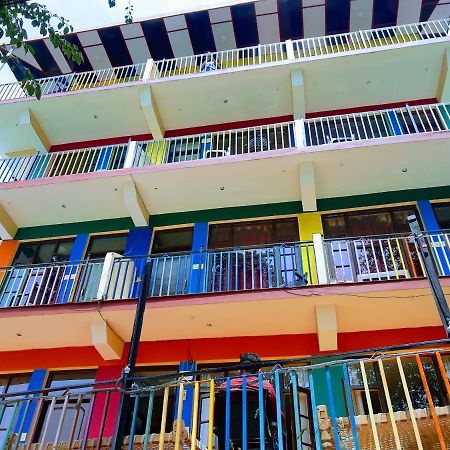 La Vaca India McLeodganj Hostel McLeod Ganj Bagian luar foto