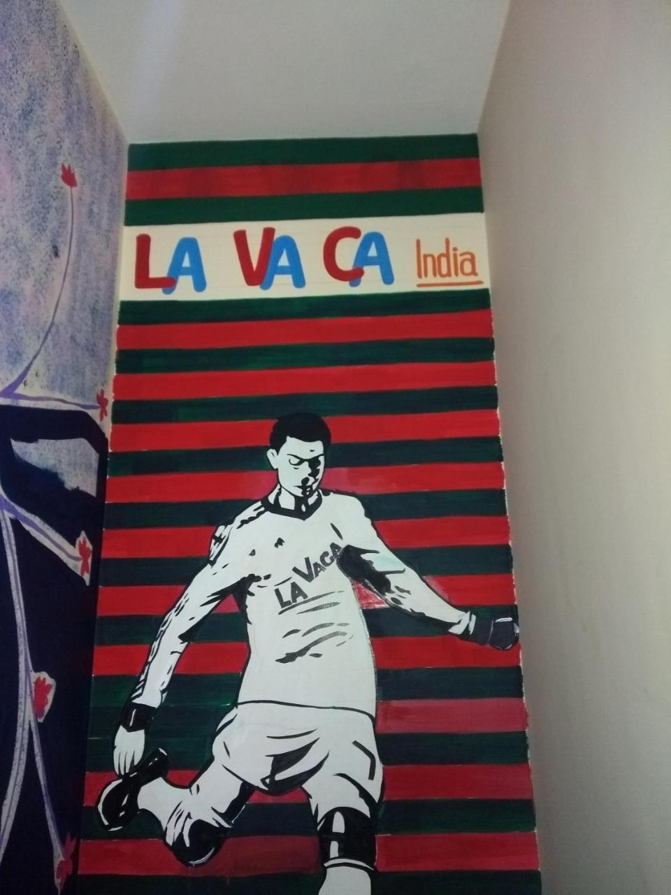 La Vaca India McLeodganj Hostel McLeod Ganj Bagian luar foto
