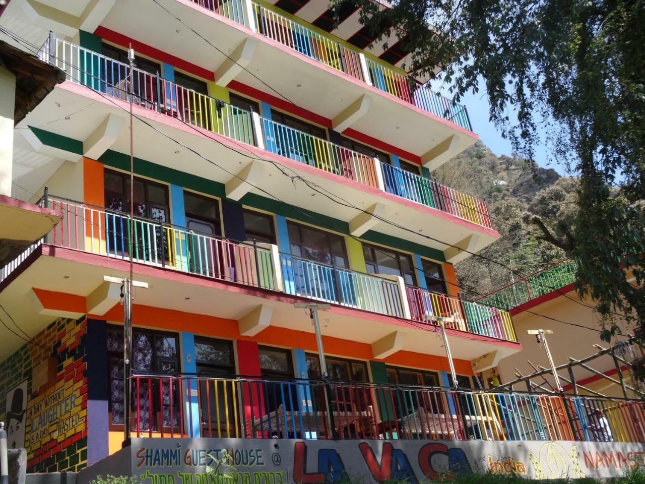 La Vaca India McLeodganj Hostel McLeod Ganj Bagian luar foto